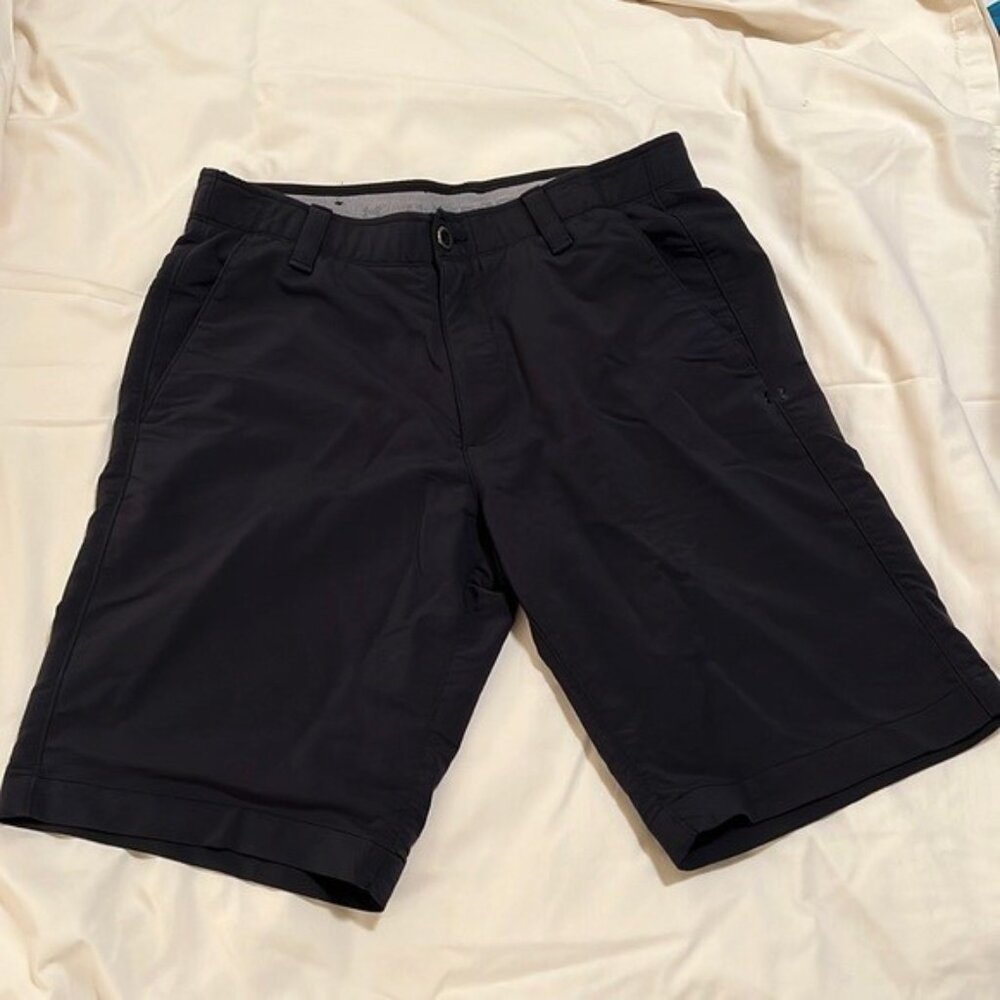 Men’s Under Armour Heatgear Shorts - size 32